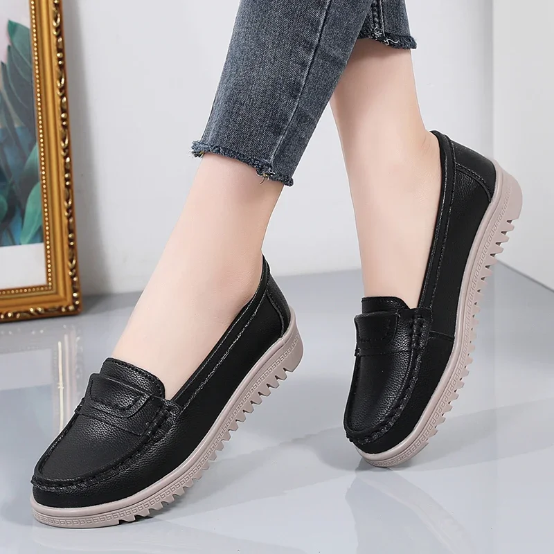 Slip-on Loafers Ladies Moccasins Sneakers Flat Shoes Zapatos Mujer Big42 Leather Flat Shoes for Women Elegant Comfortable Casual