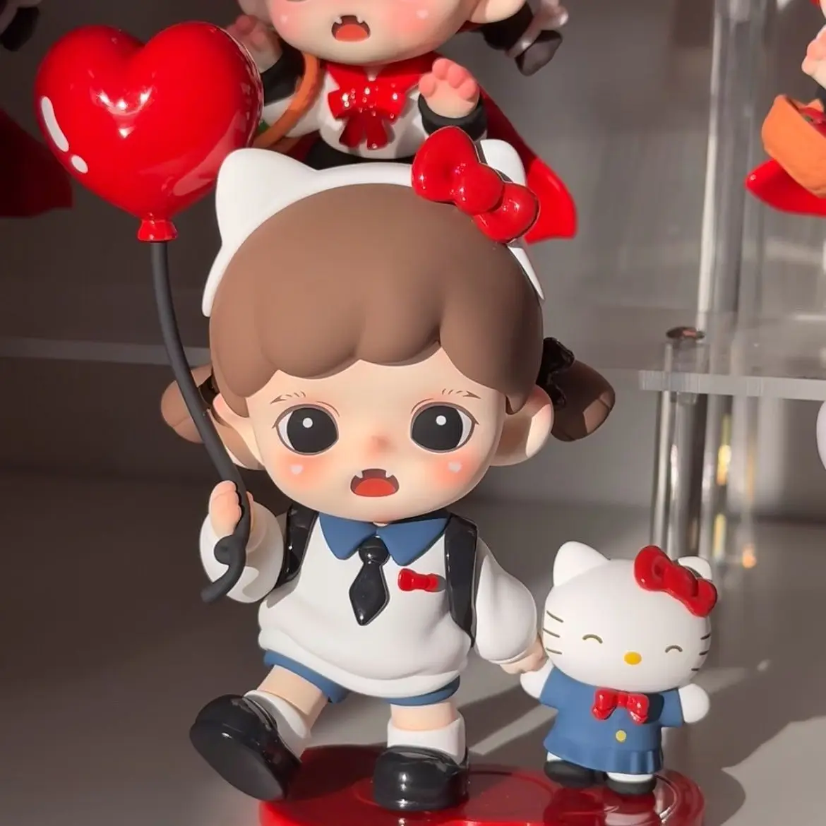 Offre spéciale mignon monstre Macaron série boîte aveugle en peluche jouet porte-clés vinyle pendentif poupée mystérieux aveugle sac cadeau 1:1
