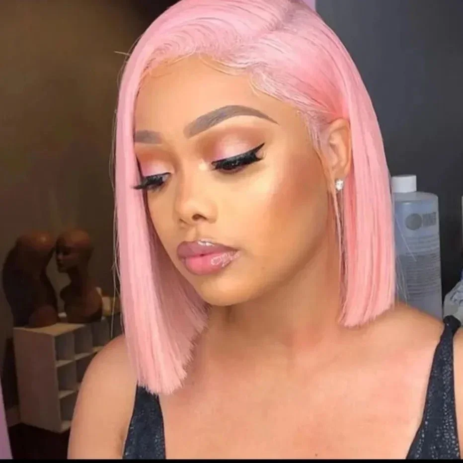 Parrucche frontali in pizzo rosa chiaro 13x4 Parrucche per capelli umani vergini brasiliani Glueless Parrucche per capelli umani Bob corto al 180% Qualità dei capelli umani al 100%