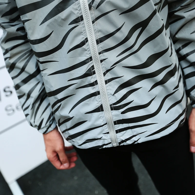New Men Leopard zebra reflective Night shining Hooded Windbreaker Jacket hip hop Streetwear harajuku Men waterproof Hoodie Coats