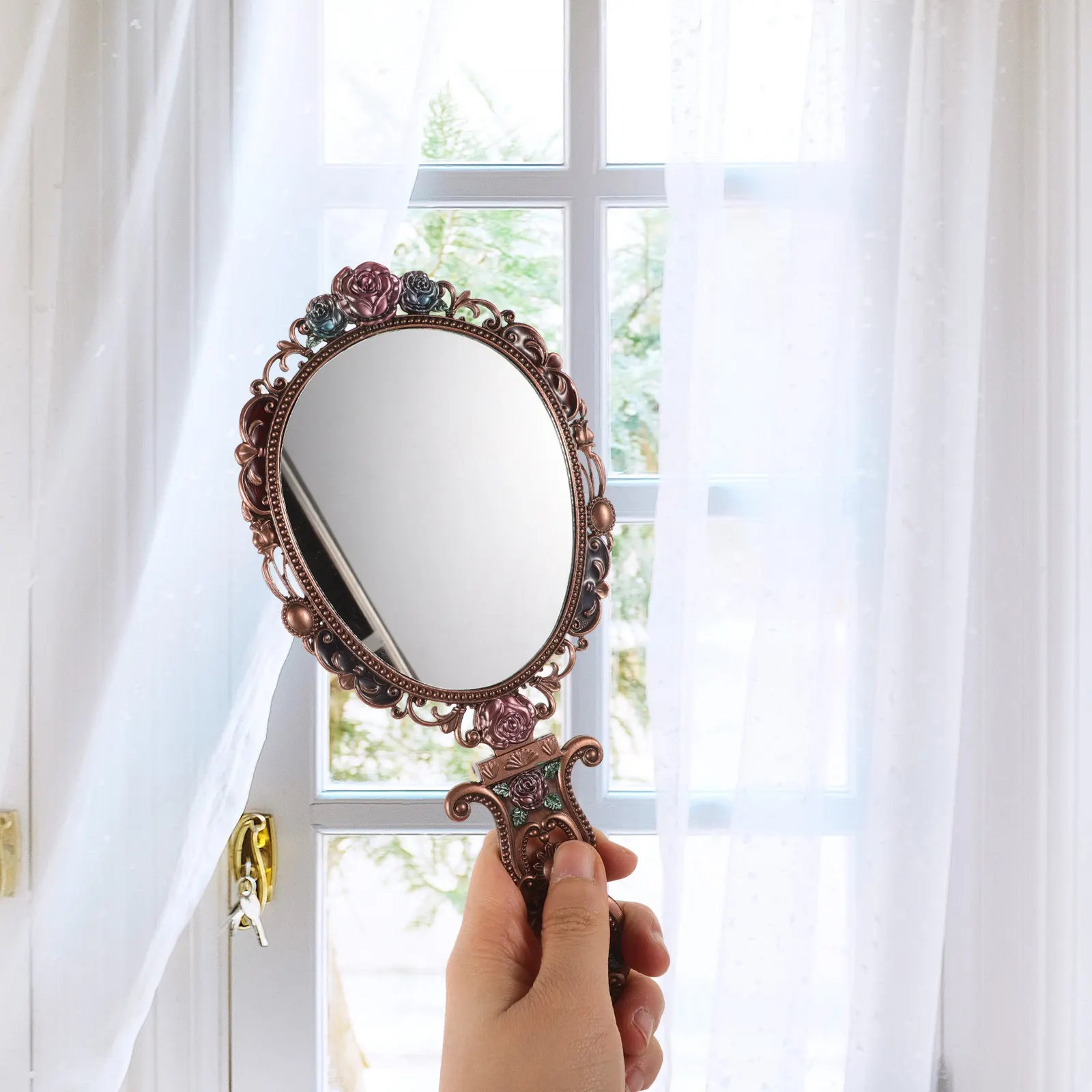 

Винтажное зеркало для макияжа из цинкового сплава со складной ручкой, компактное дорожное ручное зеркало, портативный маленький инструмент для макияжа