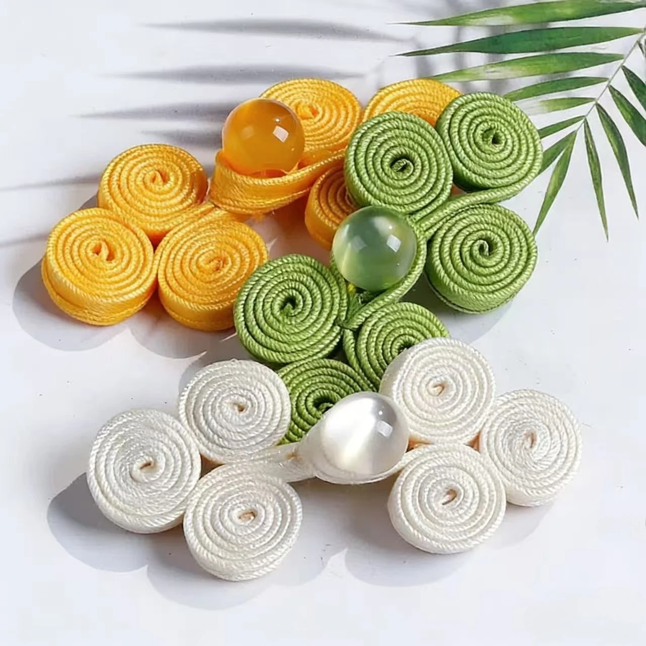 5Pairs Chinese Knot Buttons Sewing On Closure Fasteners for Cheongsam Scarf Cardigan Sweater Garments Bead Fastener Button