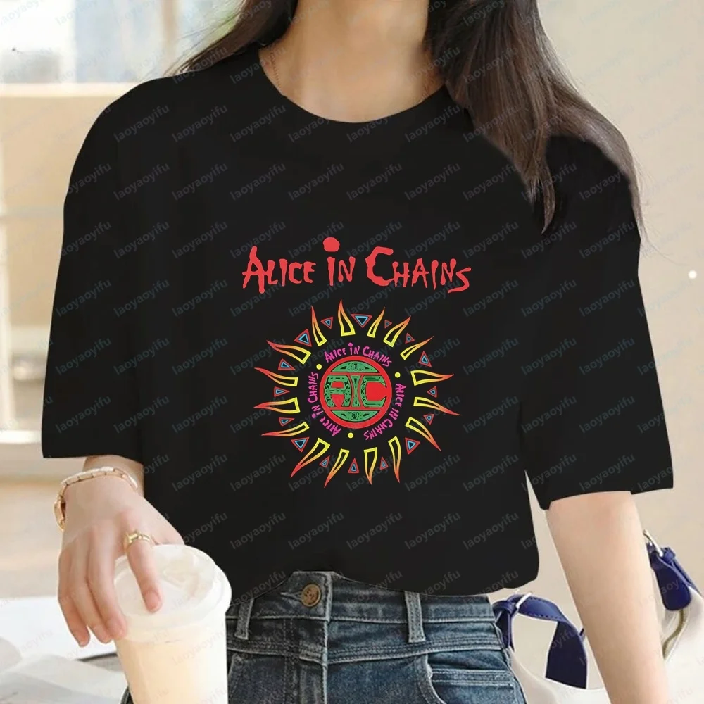 Loose and Retro Alice in Chains Band Summer Short-sleeved T-shirt Suitable for Both Men and Women, Providing Comfortable Wear.