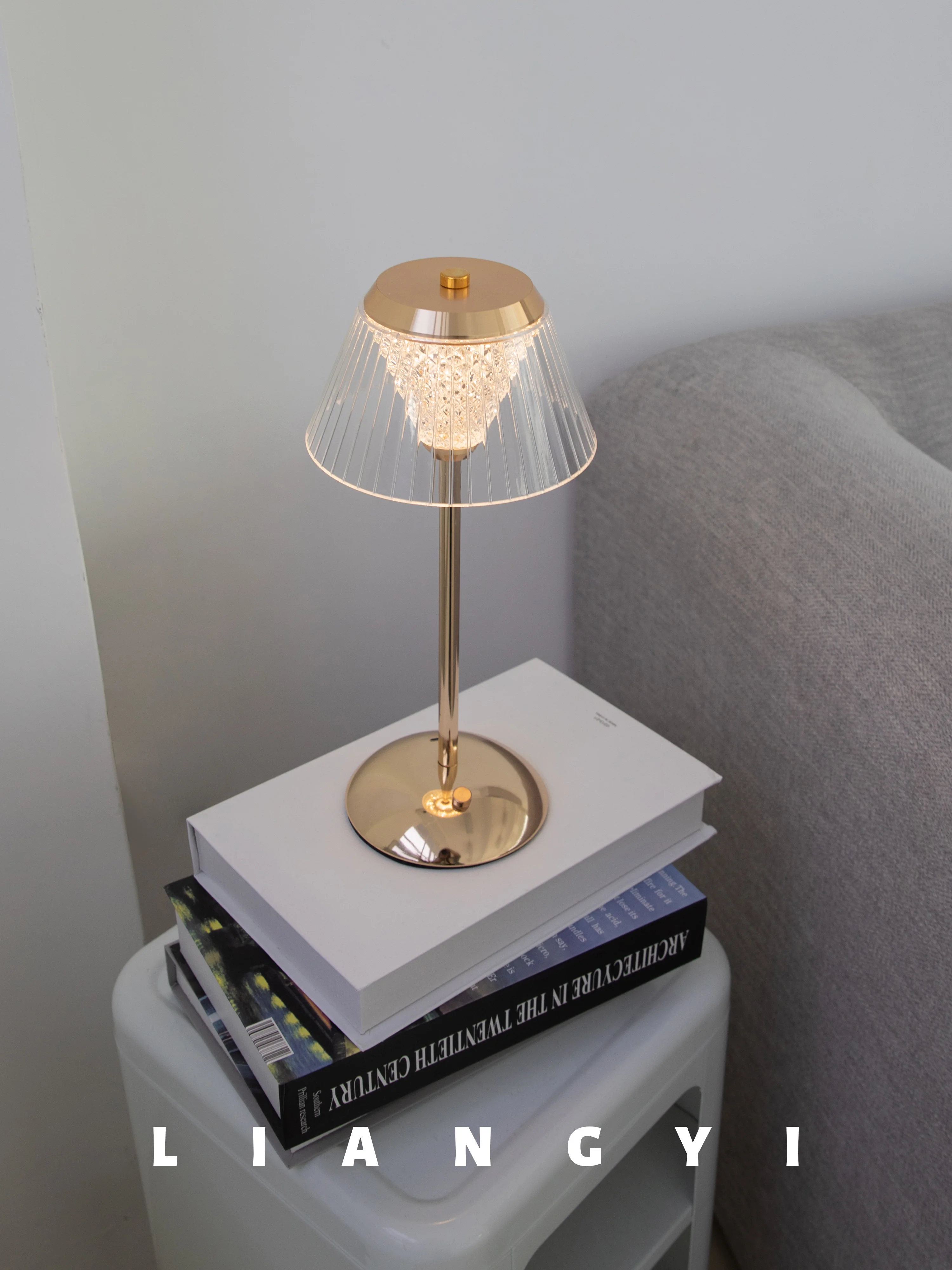 New Crystal LED Table Lamp Light Luxury Wireless Charging Bedroom Dining Room Coffee Shop Outdoor USB Touch Ambience Light