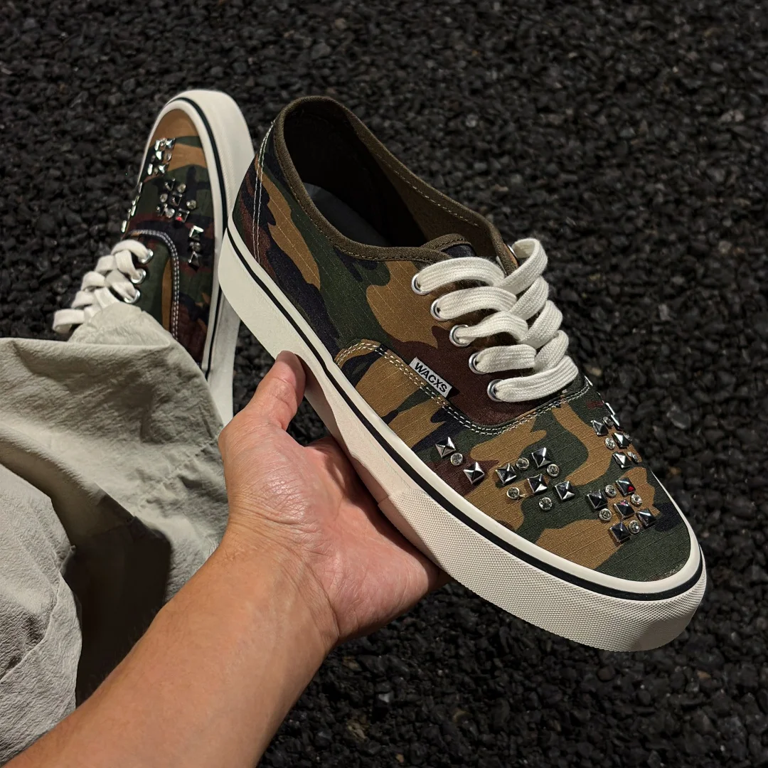 Camouflage Rivet Low Top Dirty Shoes Unisex Retro Casual Sneakers Couple Versatile Street Trend Skate Shoes