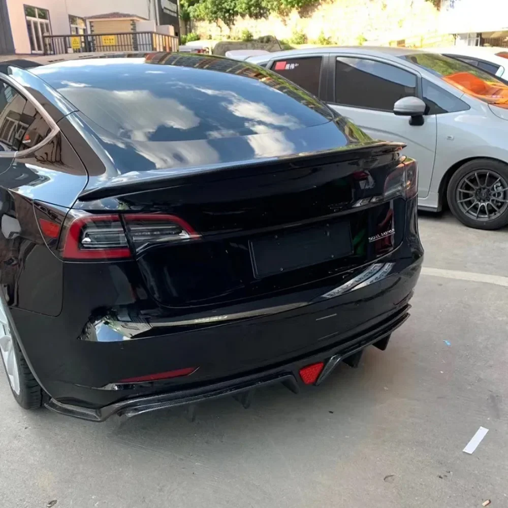 For Tesla Model 3 High Quality Carbon Fiber Car Rear Bumper Diffuser Rear Splitters Spoiler Back Lip Upgrade Body Kit