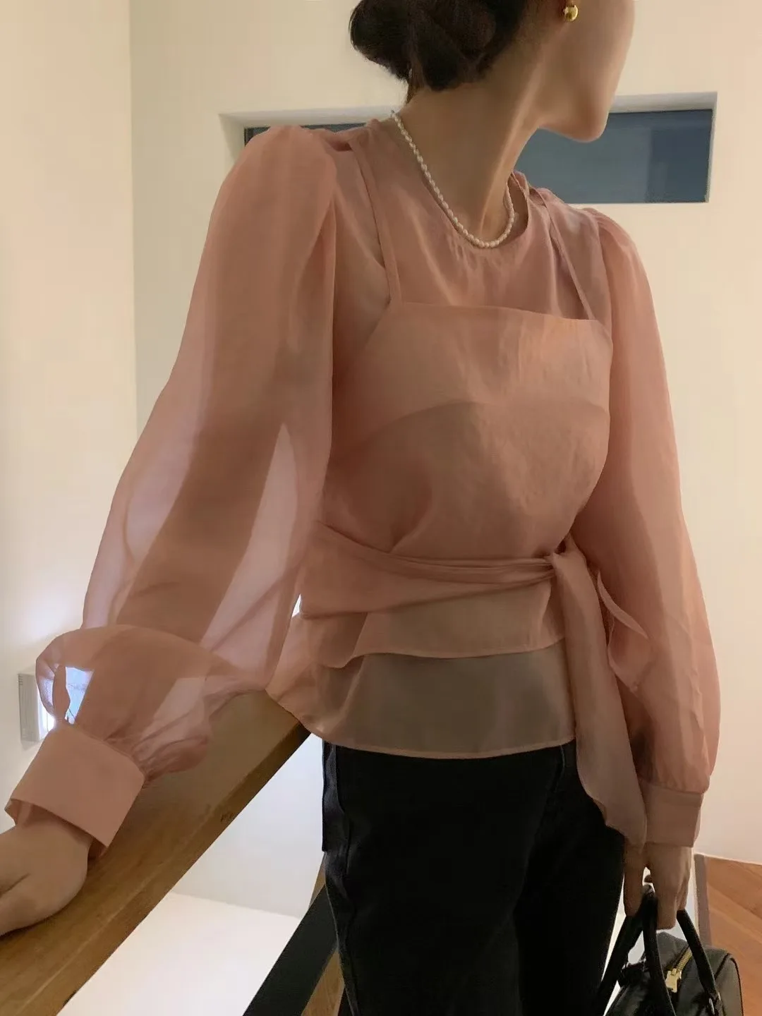 

Gentle Wind Design Women's irt with Belt Slim Fit Bubble Sve Translucent Top Spring Faion Casual Pure Color Polyester