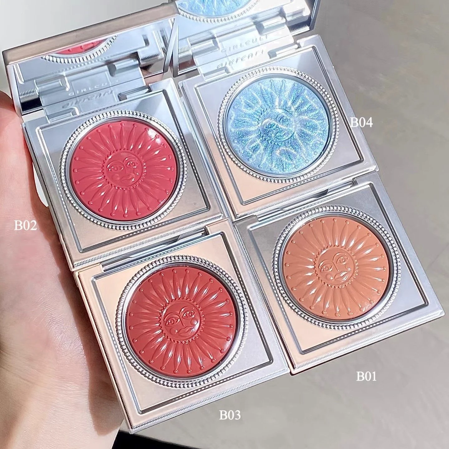 Girlcult Make-up Geschenkdoos ALL IN Poeder Blusher Crème Mollige Shimmer Lipgloss Make-up Set Cadeau voor vriendin Een verjaardagscadeau