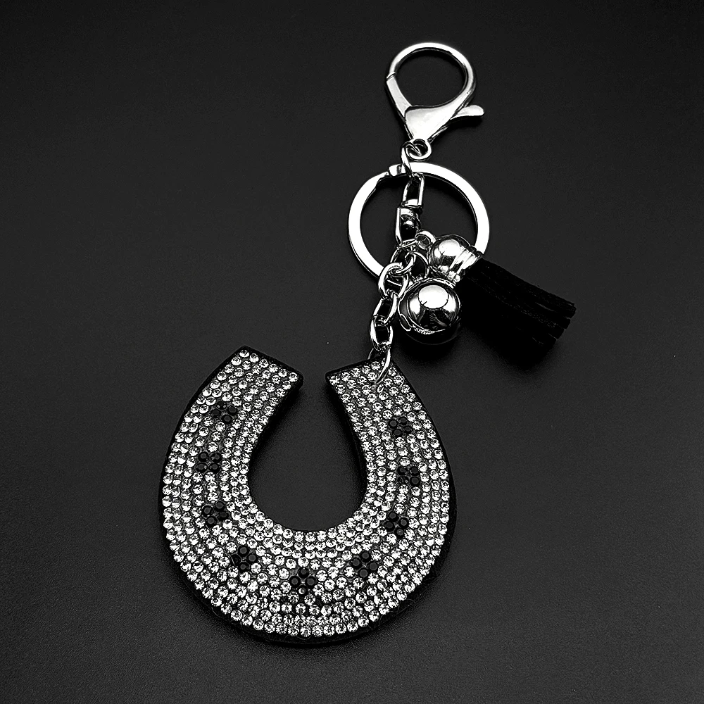 Hufeisen-Strass-Schlüsselanhänger für Damen und Herren, Glücksbringer im Western-Stil, Glitzernder Handtaschenanhänger mit schwarzer Quaste und Glocke, Taschenanhänger, Schmuckgeschenke – Detail 6