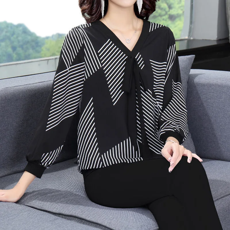 Office Lady Vintage Striped Printing Drawstring T-shirt Autumn 2022 Long Sleeve V-Neck Loose Oversized Pullovers Ladies Clothing