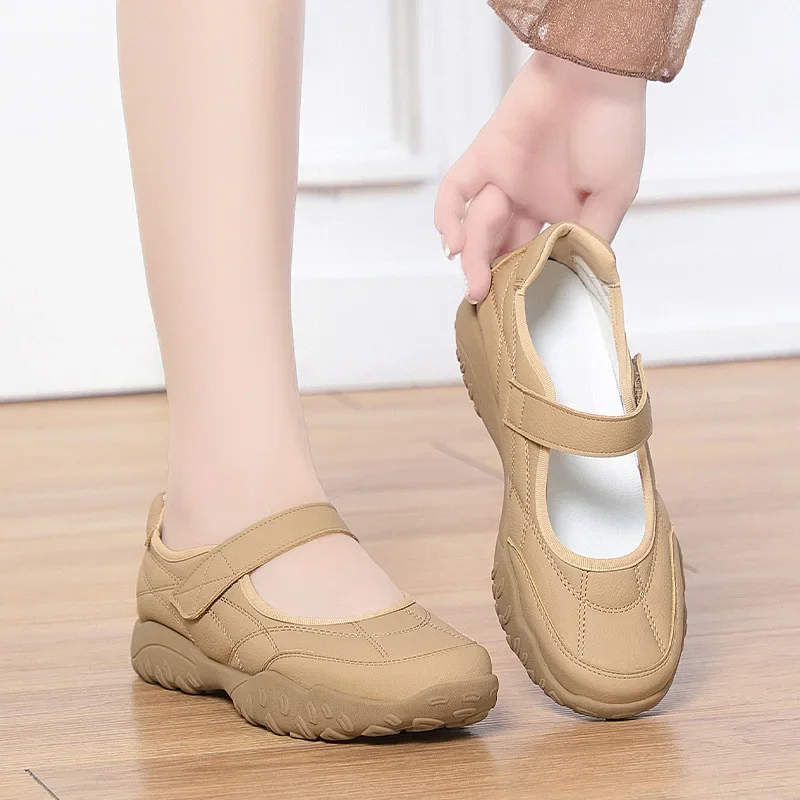 Quality Retro Breathable Comfortable Shallow Soft Leather Mary Janes Women Flats 2026 Fall Platform Shoes for Mother Casual Work