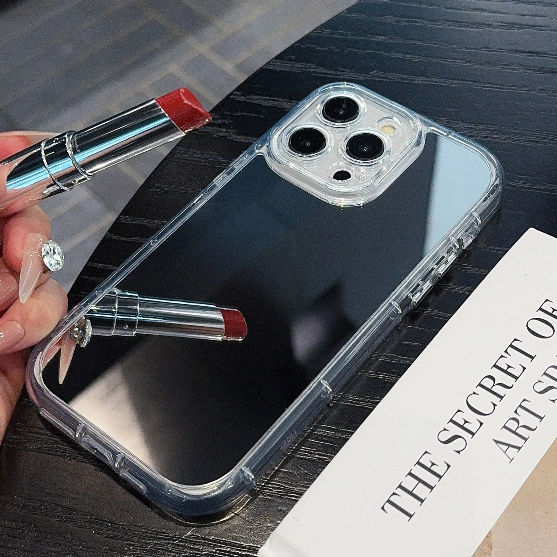 غطاء مرآة مكياج شفاف من الأكري - مراجعة Clear Shockproof Bumper Case وسعره
