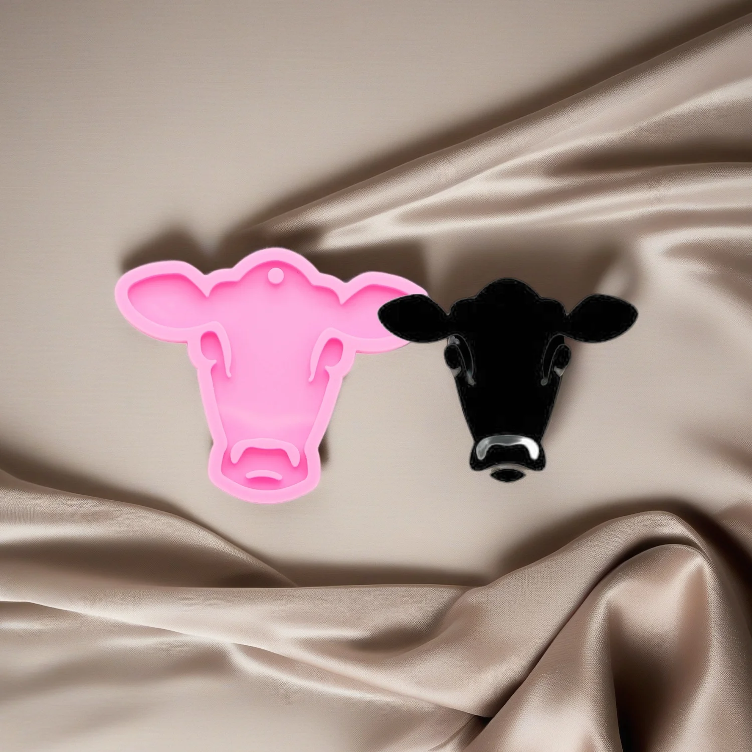 Cow Tag Keychain Silicone Mold for Epoxy Resin DIY Jewelry Casting Chocolate Gummy Cake Supplies