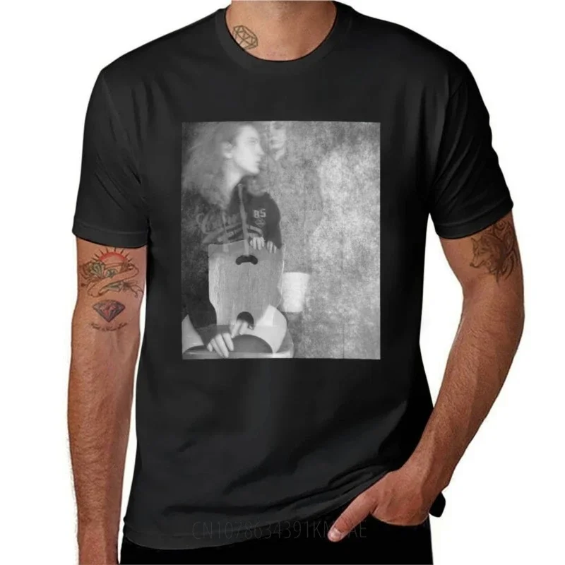 Black and white photography: surrealistic self-portrait T-Shirt customizeds new edition men t shirts