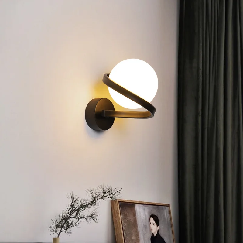 

Simple modern creative LED wall lamp Bedroom bedside lamp Wall lamp Stair aisle Living room background wall Glass lamp