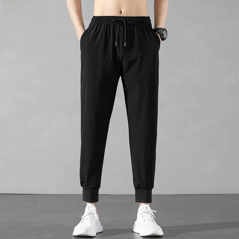 

Мужские летние повседневные брюки из ледяного шелка, укороченные (до щиколотки), новая модная спортивная модель, тонкие, молодежные, свободного кроя