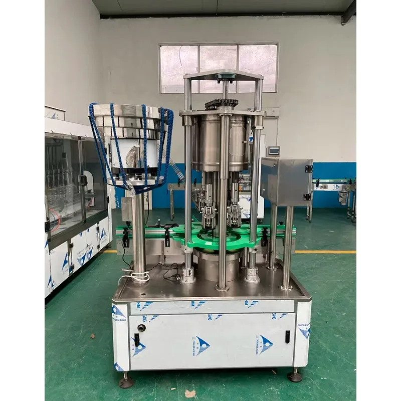 Full Auto Rotary Bottle Capper Equipment Glass Bottle Ropp Cap Sealing Machine With Cap Vibratory Feeder Customized