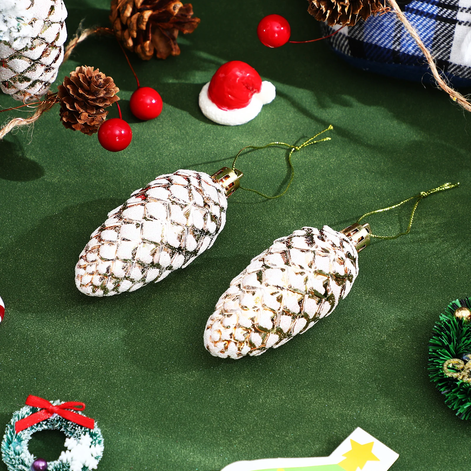 

10 Pcs Christmas Ornament Holiday Pinecone Ornaments Xmas Pinecones Decor Vintage