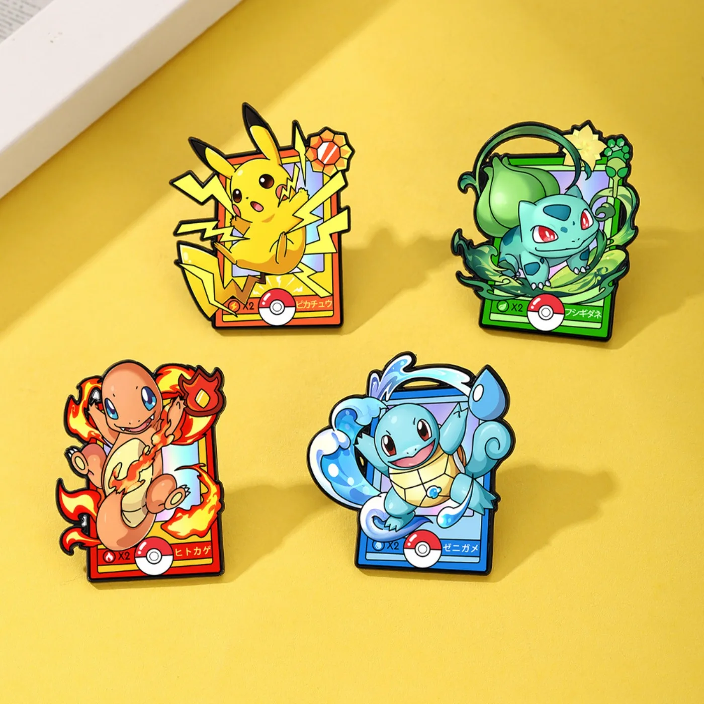 Cartoon Charmander Emaille-Anstecknadeln Metall-Broschen Revers-Abzeichen Rucksack-Kleidungs-Schmuck Accessoire Geschenk für Freunde Actionfiguren