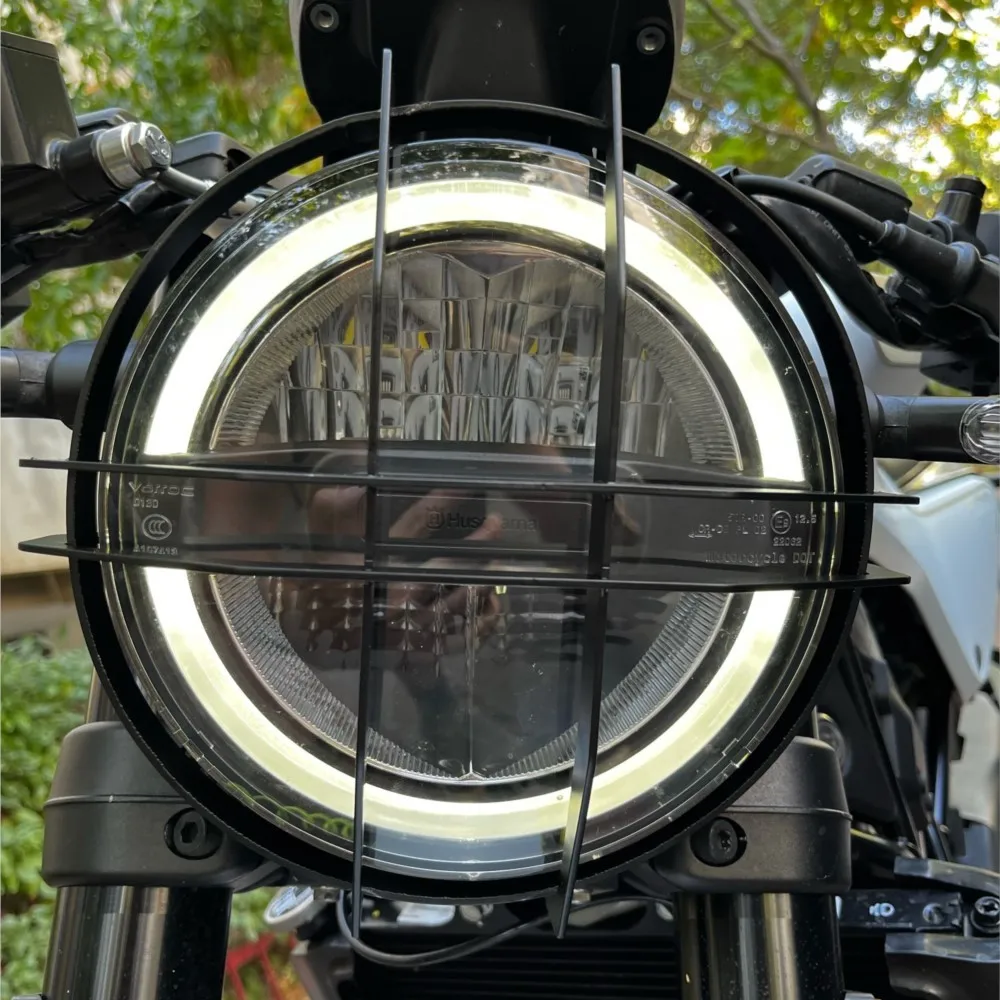 

Motorcycle For HUSQVARNA Svartpilen 401 SVARTPILEN 250 2017-2023 2022 2021 2020 2019 Headlight Guard Protector Headlight Grille