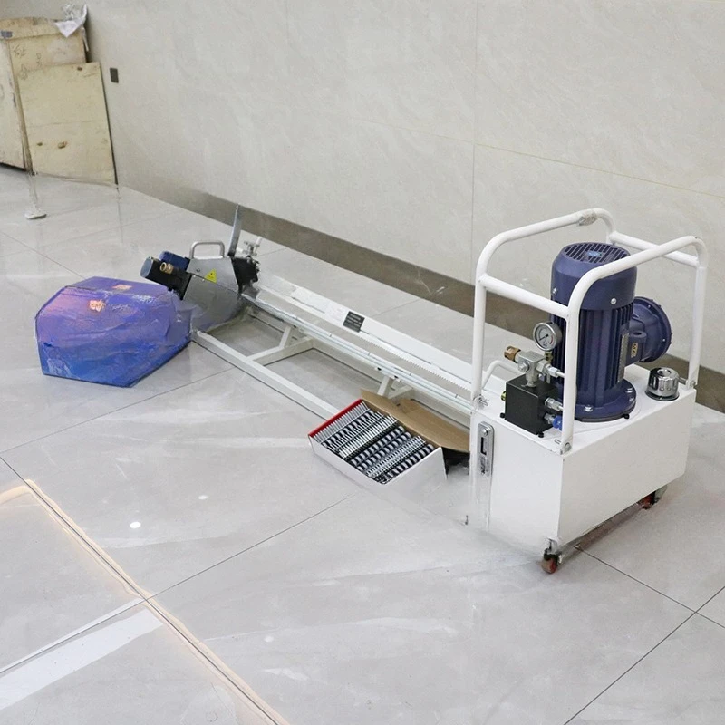 Hydraulic belt fastening machine, tie rod type belt fastening machine