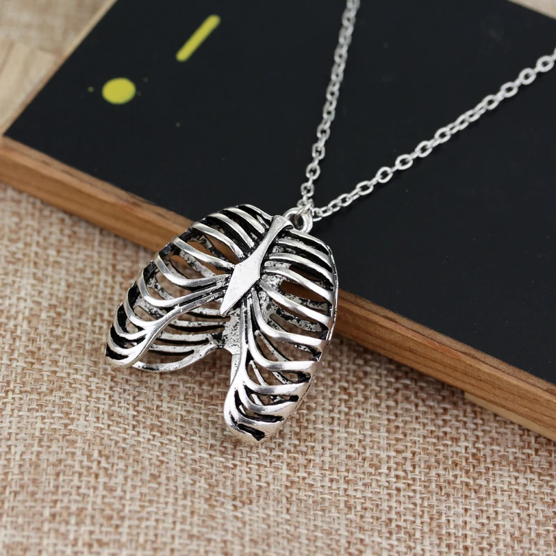 Fashion Gothic Rib Cage Necklace Anatomical Skeleton Heart Goth Punk Unique Retro Pendant Necklace Jewelry for Men/Women