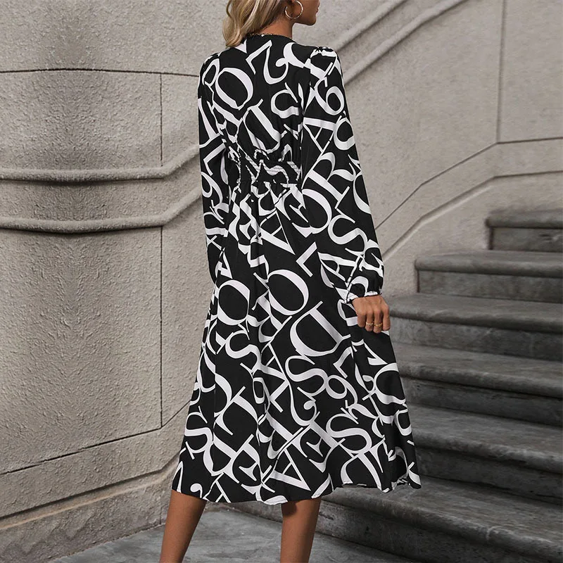 Long Skirt Autumn/winter European and American Women's Cross-border Long Sleeved Geometric Printed Dress