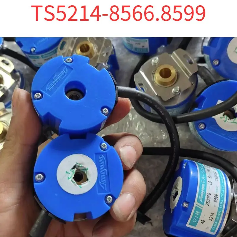 Second-hand  TS5214-8566.8599 Encoder 48-2500/8P-L6-5V