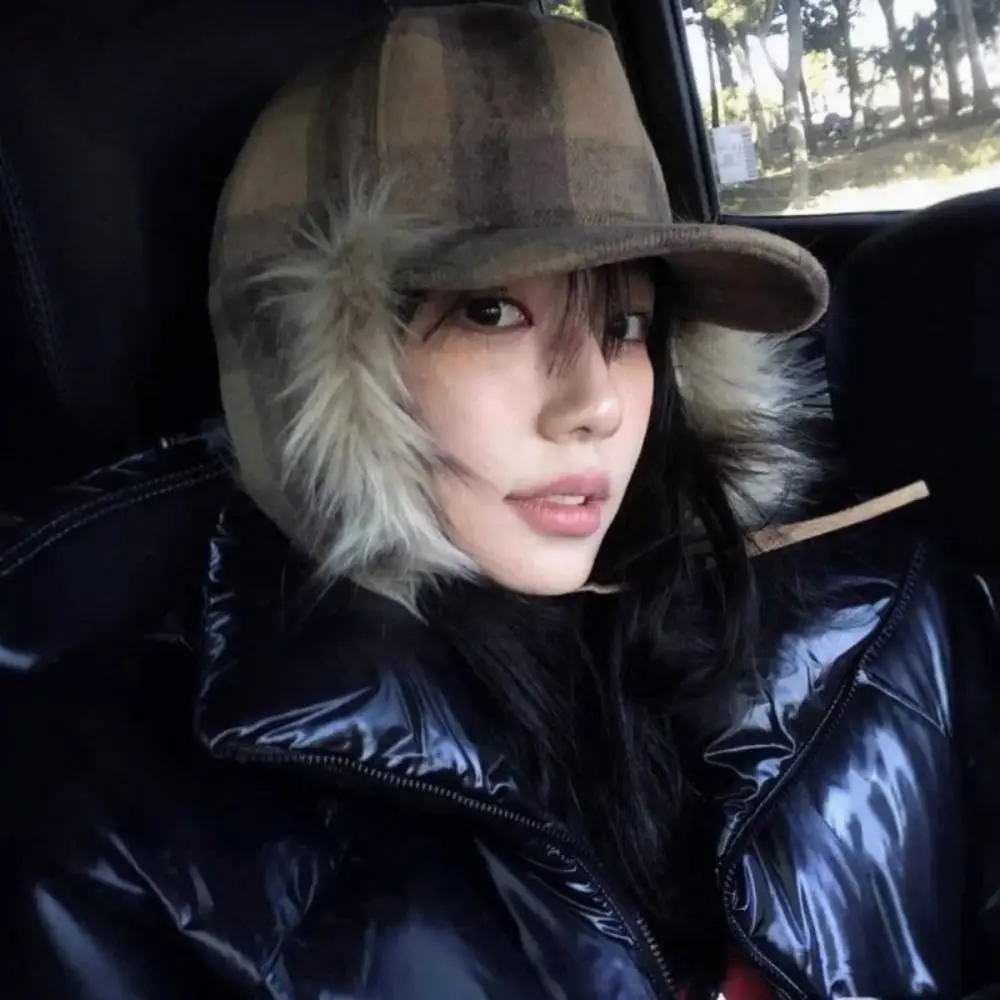 Versatile Faux Fur Pilot Hat Plaid Pattern Ear Flaps Bomber Cap Foldable Warm Insulation Ear Protection Caps for Men & Women