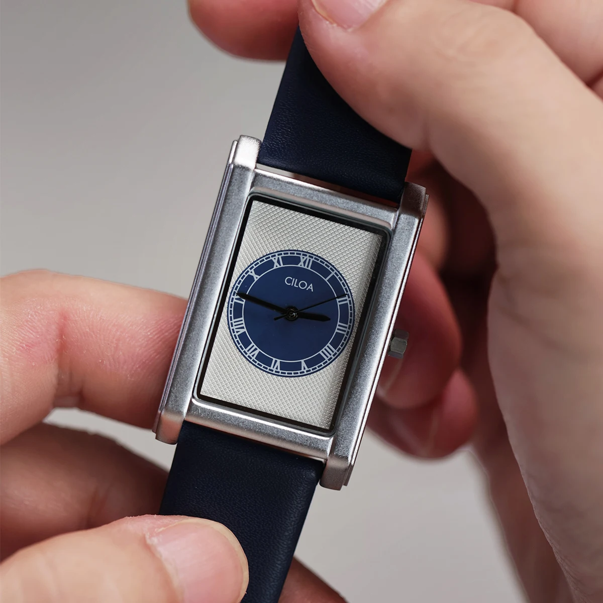 

CILOA Новые мужские повседневные квадратные кварцевые водонепроницаемые часы в деловом стиле в стиле ретро