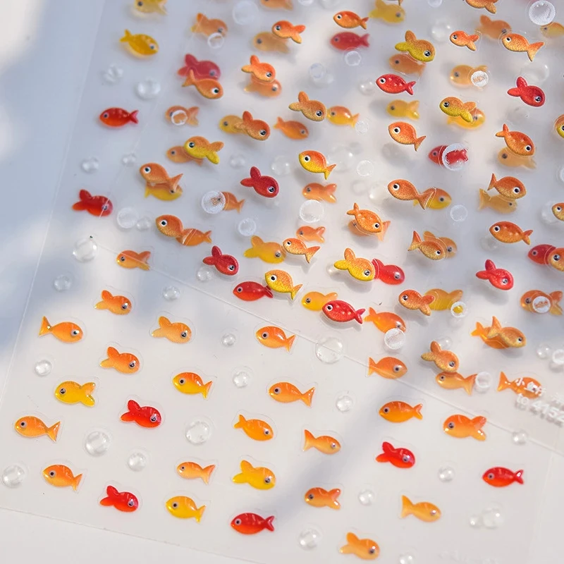 ملصقات تزيين الأظافر على شكل سمكة حمراء صغيرة ، شارات مانيكير ، سمكة ذهبية صغيرة ، شبوط ، محيط ، شاطئ ، حورية البحر ، بحر ، لامعة ، كوي صغير ، راحة ناعمة