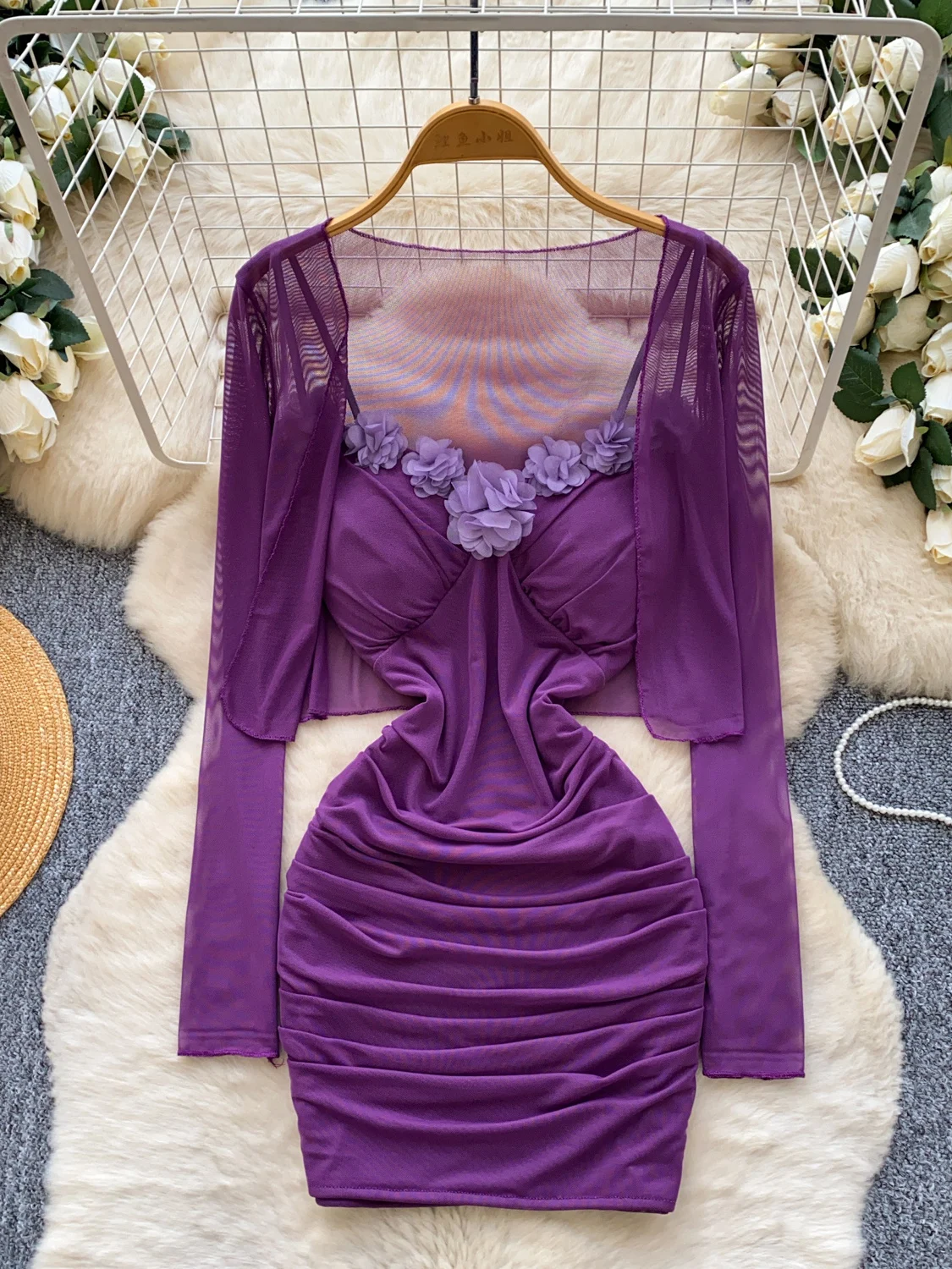 ชุดเซ็ตสองชิ้นสำหรับผู้หญิงสไตล์เกาหลี ปี 2026 เสื้อทรงเอไลน์เอวสูง แต่งลายดอกไม้ พร้อมเสื้อคลุมยาว