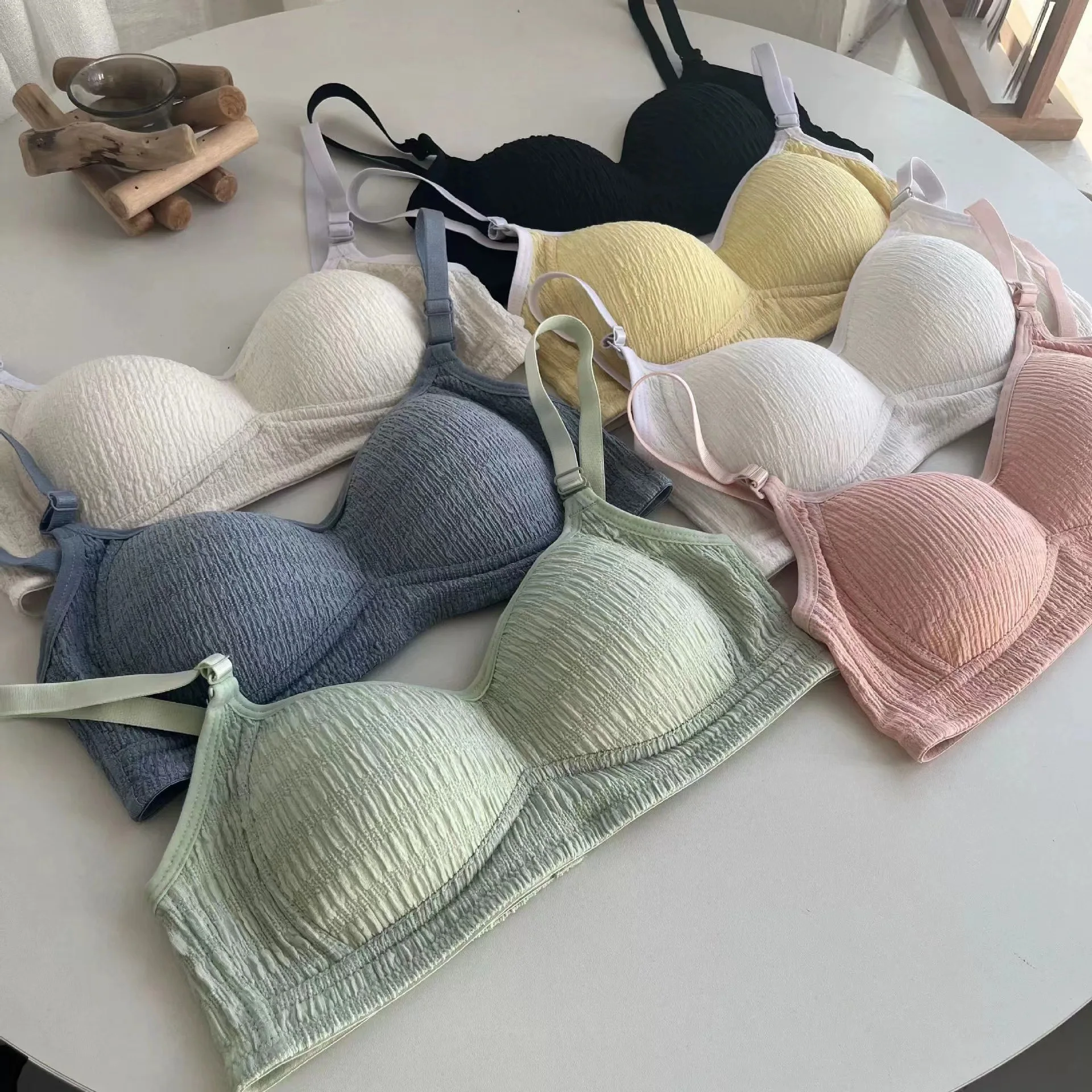 Korean Simple Small Breasts Gathering Bras Women's No Steel Rings Seamless Soft Brassier Student Comfortable Daily Bra Lingerie