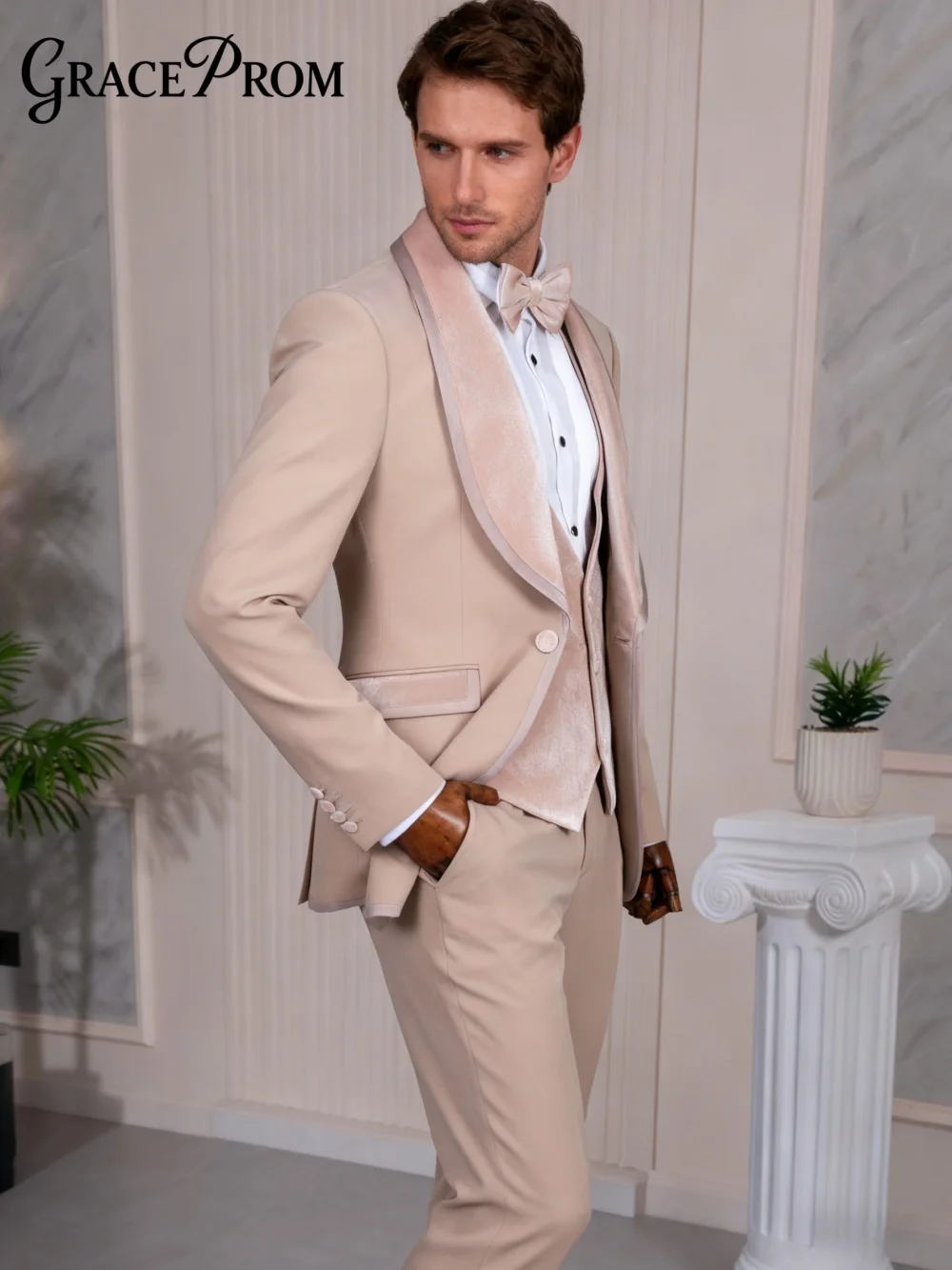 Classy Men's 3PCS Suit Jacket Vest Pants Beige Shawl Lapel Men's Suit Set Refined Slim Fit Groom Tuxedos Dinner Suit Reception