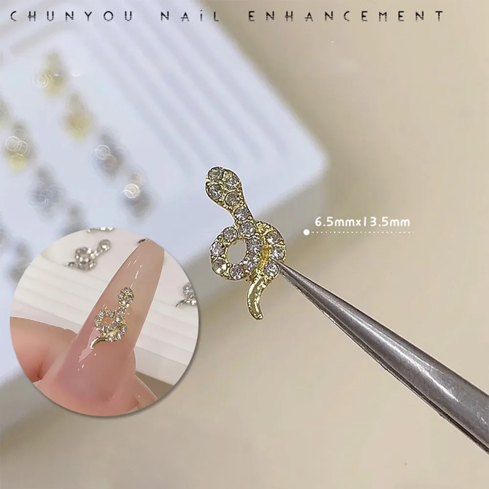 3D 반짝이는 네일 참 장식 합금 뱀 모양 네일 아트 라인스톤 참 행운의 네일 아트 장식품
