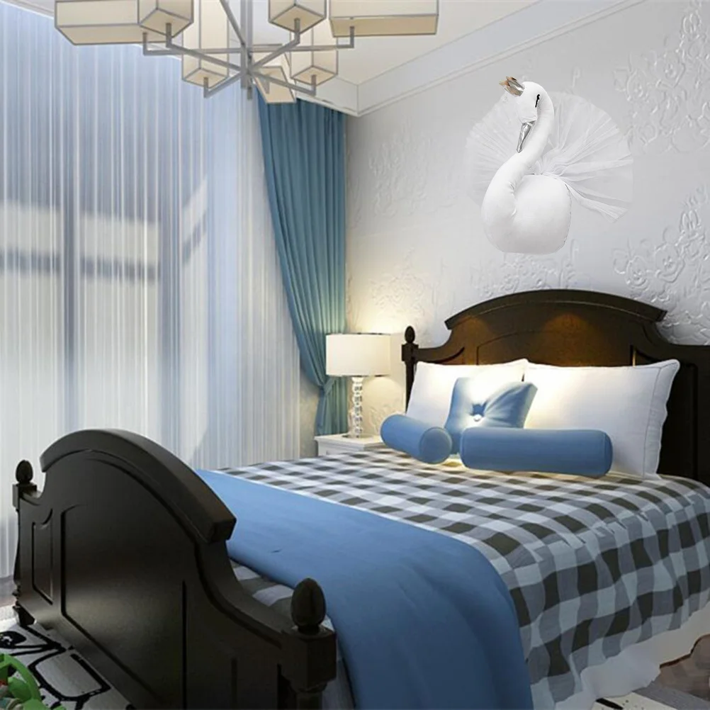 

Swan Wall Mount Decor White Modern Fan-Tail Room Bedroom Dining Room Home Decoration Pp Material Crown Swan