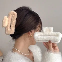 Soft Milk Coffee Color Series Hair Claws Fluffy Back Head Updo Hair Clips Warm Large Plush Shark Clip Barrettes Winter Headwear