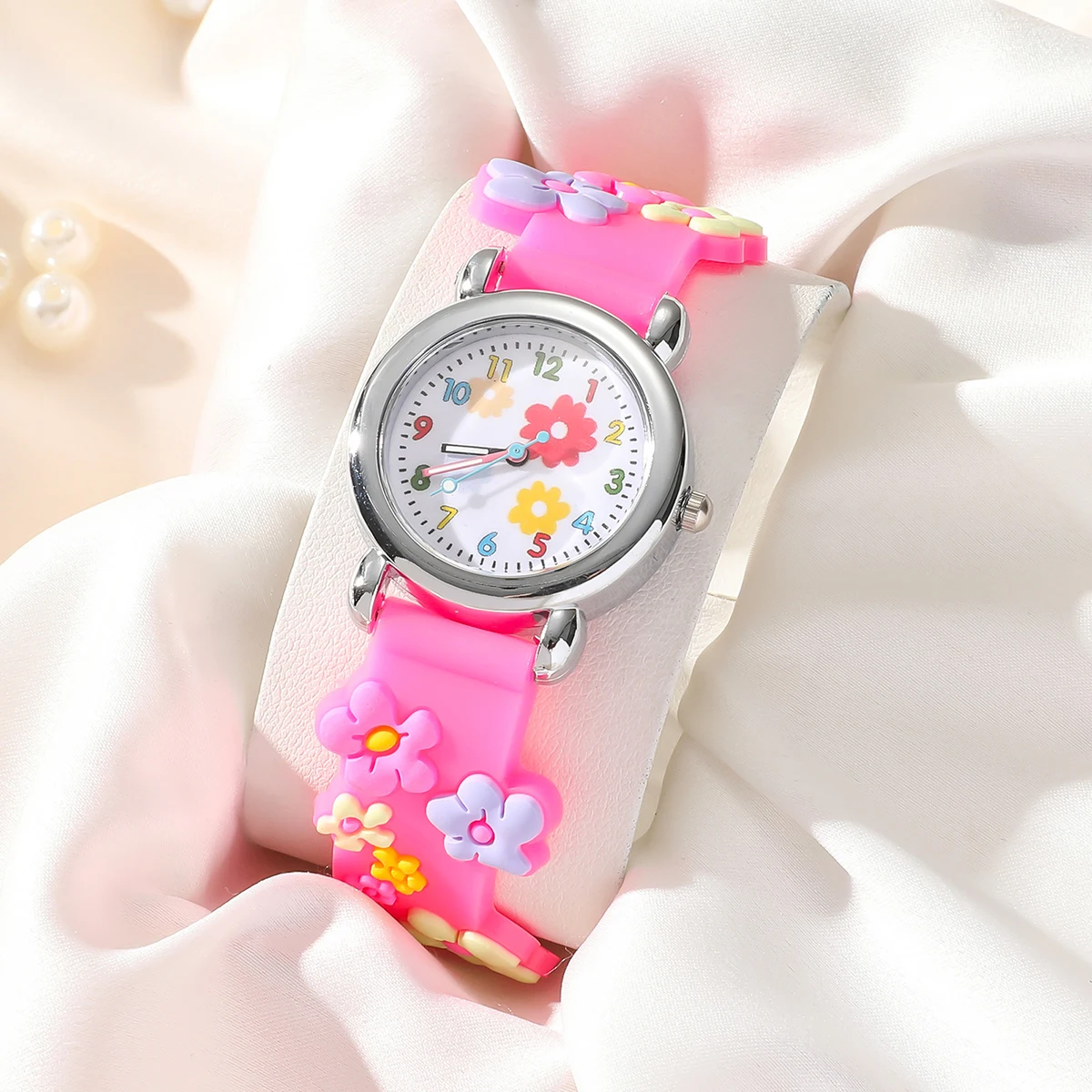 Adorable Kids\' Cartoon Watch Set - Wrist Watches with Colorful Designs and Easy-to-Read Face - Perfect Gift for Children