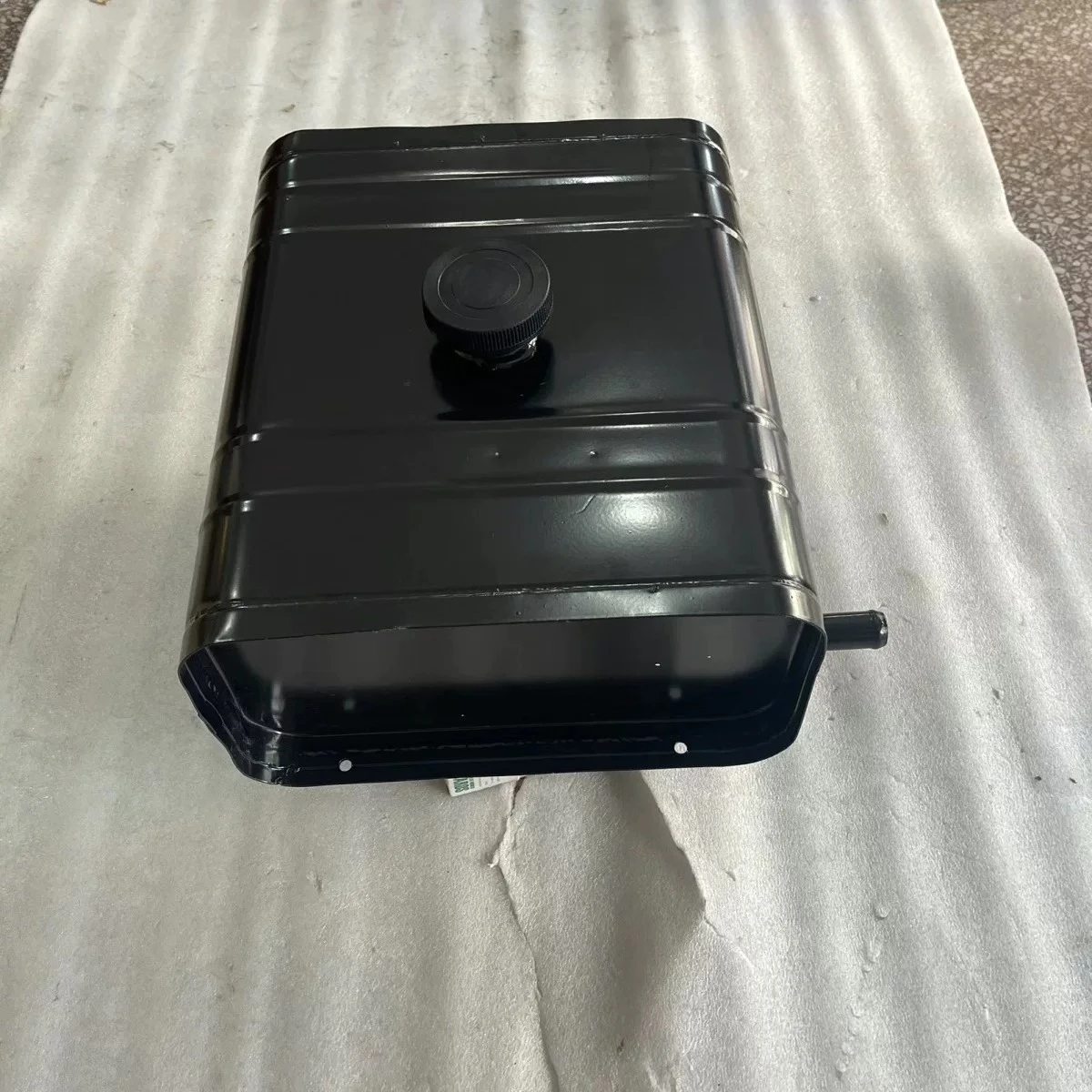 Foton Parts Times King Kong 628 629 Ruiqi Ruiwo RL1 Hydraulic Oil Tank 117A0  38 * 21