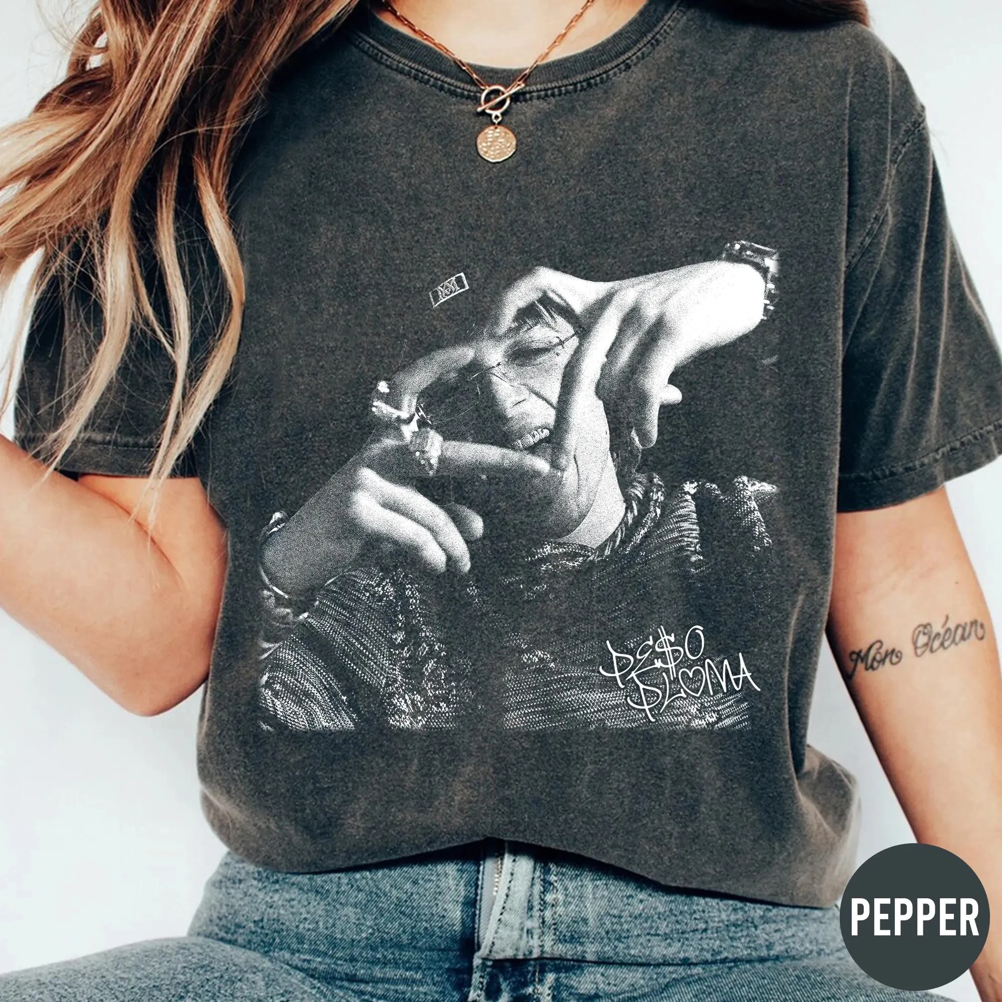Peso Pluma Friends Tour Retro T-shirts Peso Pluma T-shirts Dinastia graphic T-shirts Mexican singer fan gifts  shirts for women