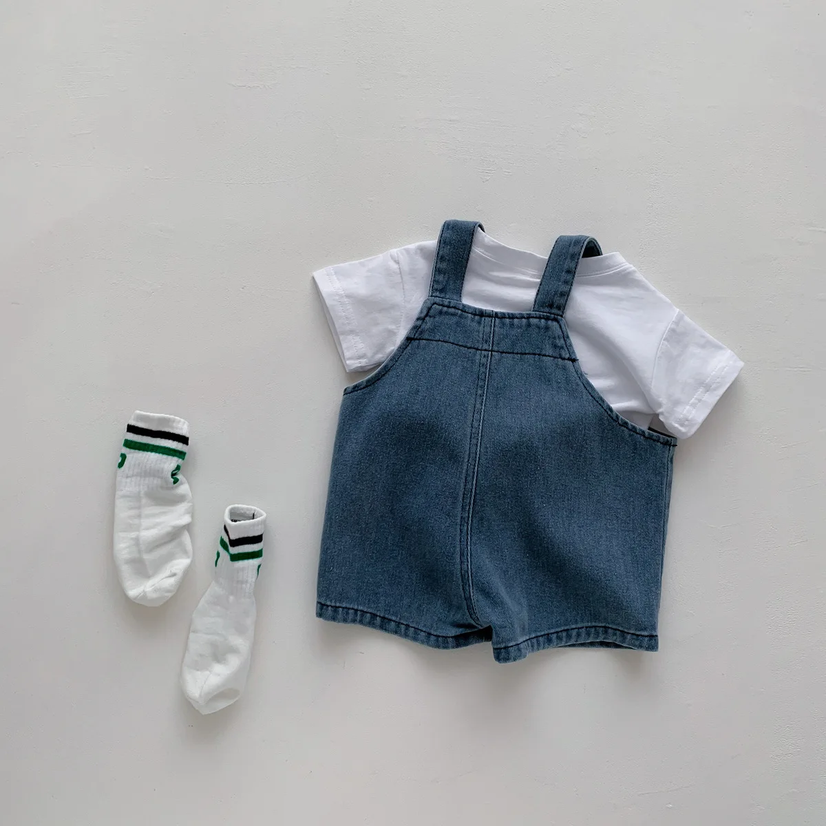 

2024 Summer Toddler Boys 2PCS Clothes Set Solid Cotton Short Sleeve T-shirt Top Denim Suspender Shorts Suit Children Boy Outfits