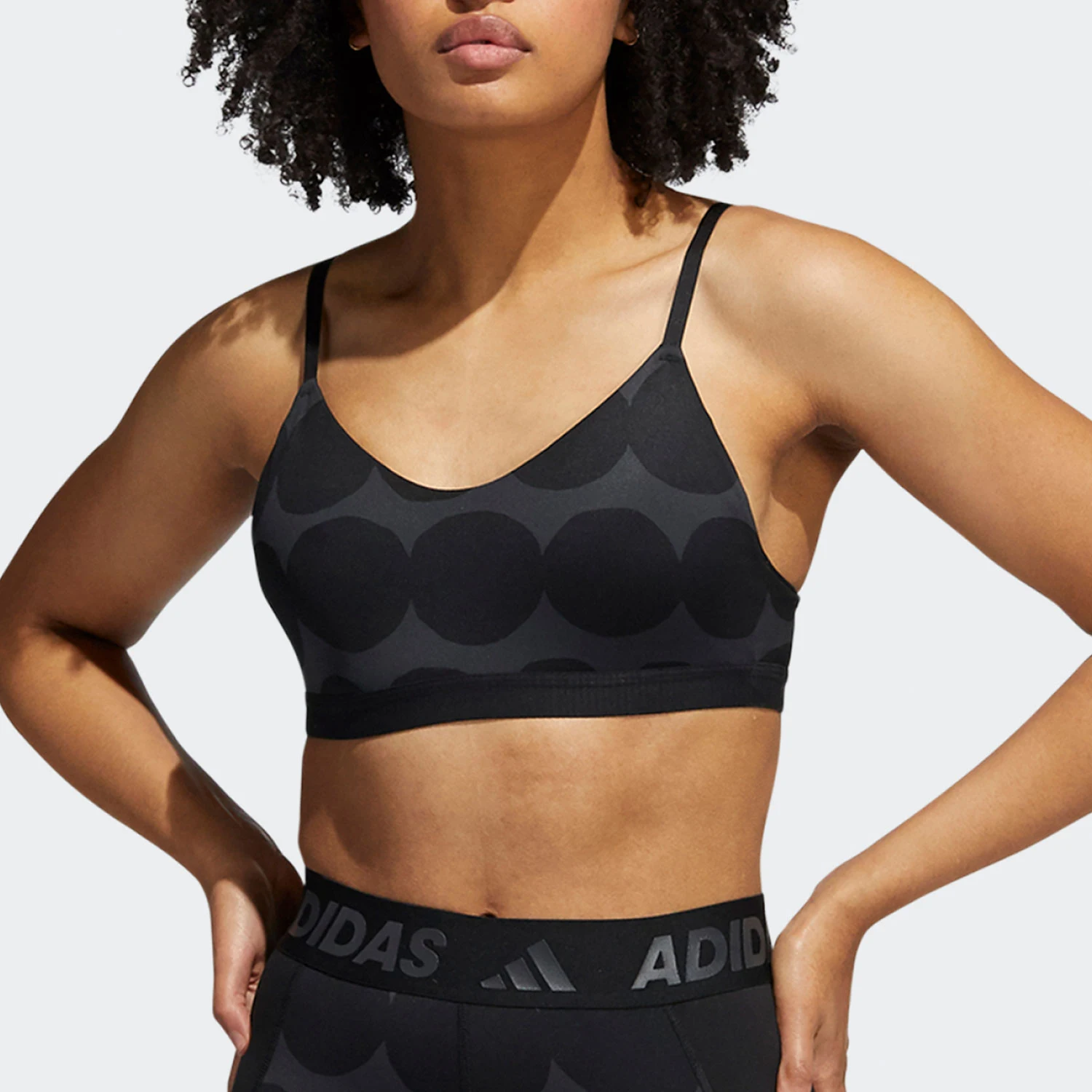 Sujetador deportivo Adidas original AM MARIMEKKO para mujer H16923