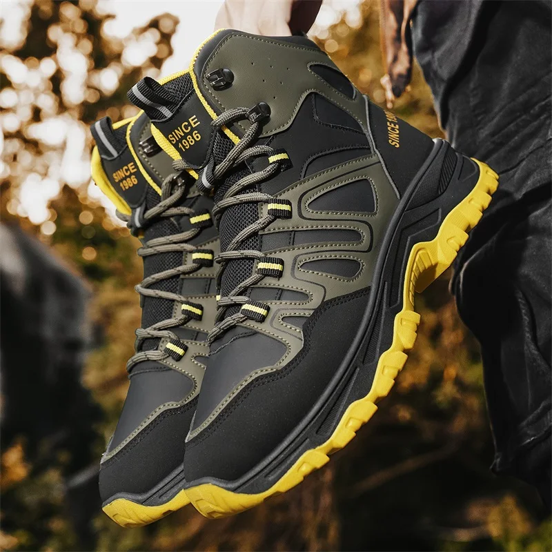 

New Autumn-winter Men's Hiking Shoes, Anti-slip and Durable Thick-soled Sports Shoes, High-top Men's Outdoor Boots