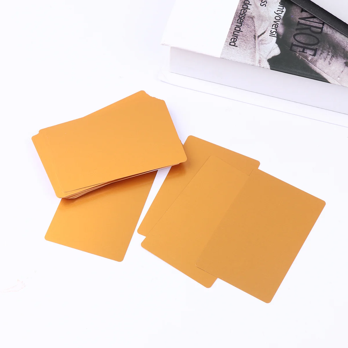 

50 шт. тонкие анодированные цветные алюминиевые деловые пустые гибкие DIY машина с ЧПУ гравировка визитных карточек изогнутые углы