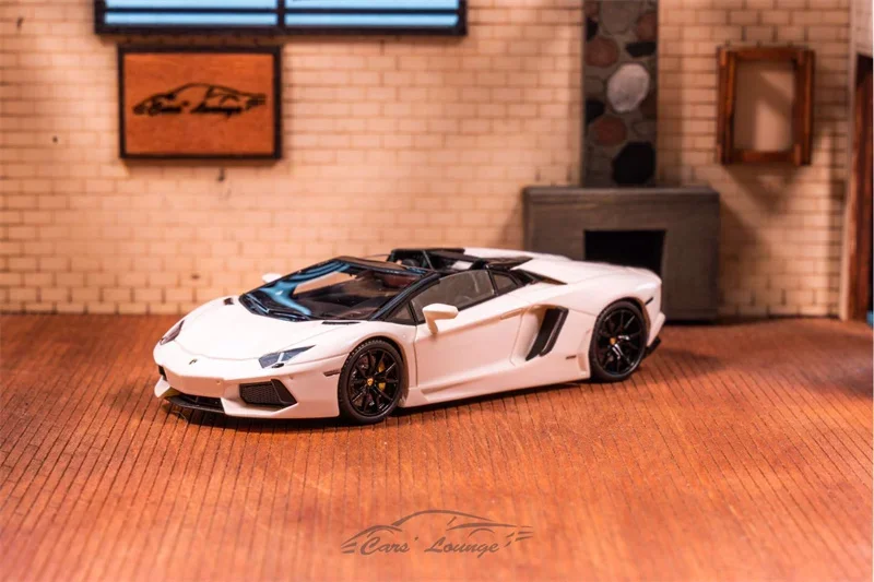 자동차 라운지 1:64 Aventador 로드스터 LP-700 Limited399 송진 모델 자동차, 선주문