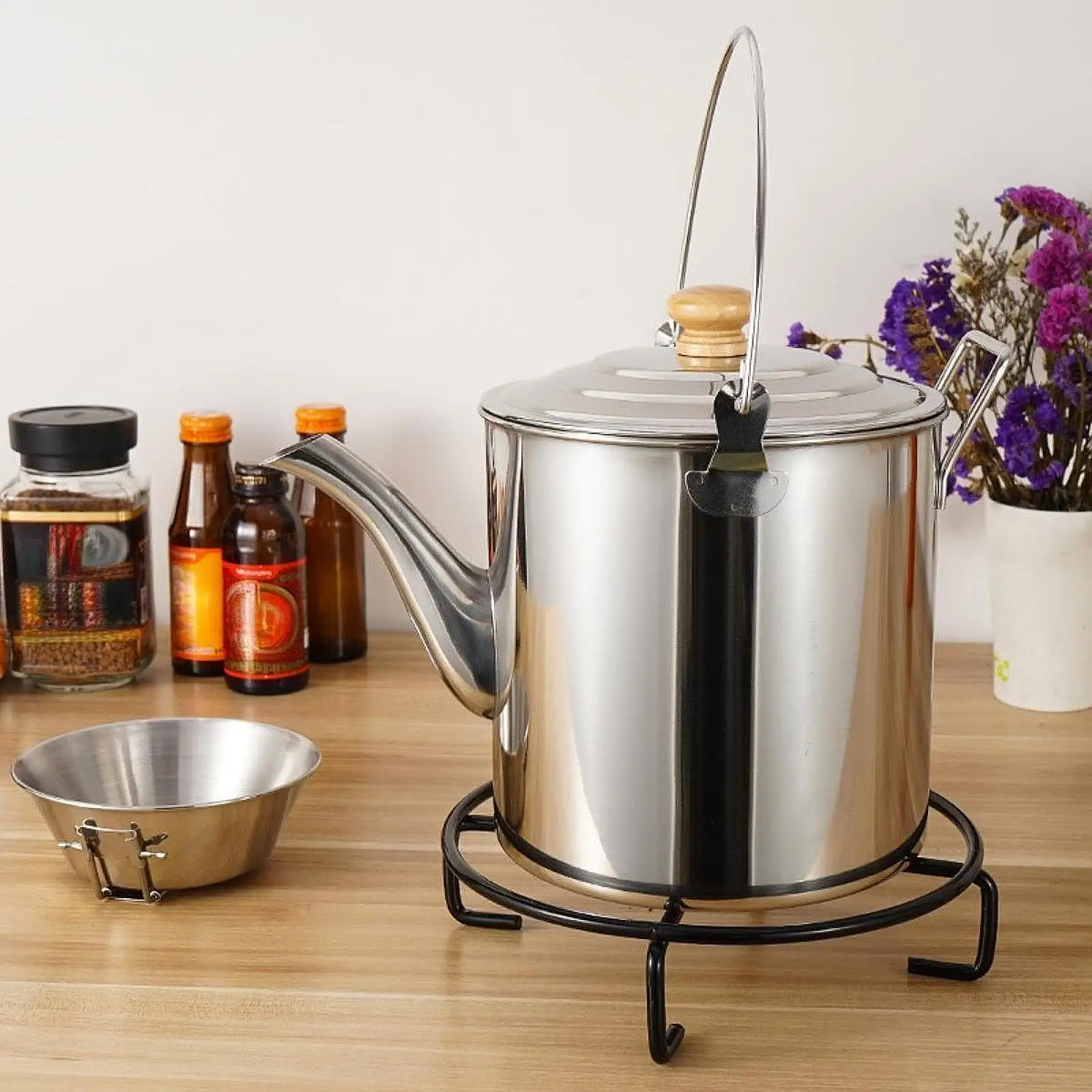 

Round Iron Trivet Heat Resistant Hot Dish Plate Holder Multipurpose Teapot Trivet for Home Use Camping Backpacking BBQ Cooking