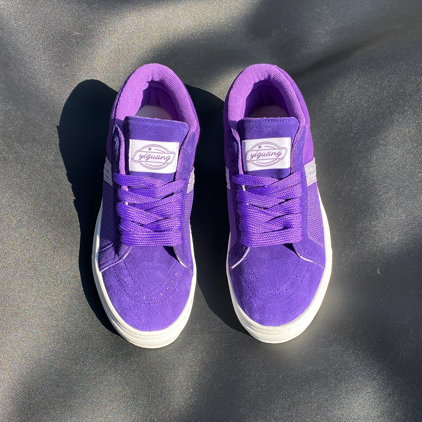 Autumn and Winter Purple Mid-Top Sneakers for Commuting, Large Size Shoes for Men, Fashionable Breathable Casual Trendy Shoes, Versatile Retro Trendy Sneakers for Men