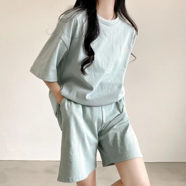 

Модные универсальные женские свободные шорты с короткими рукавами и вышивкой, комплект из двух предметов, простые повседневные короткие летние женские костюмы с высокой талией