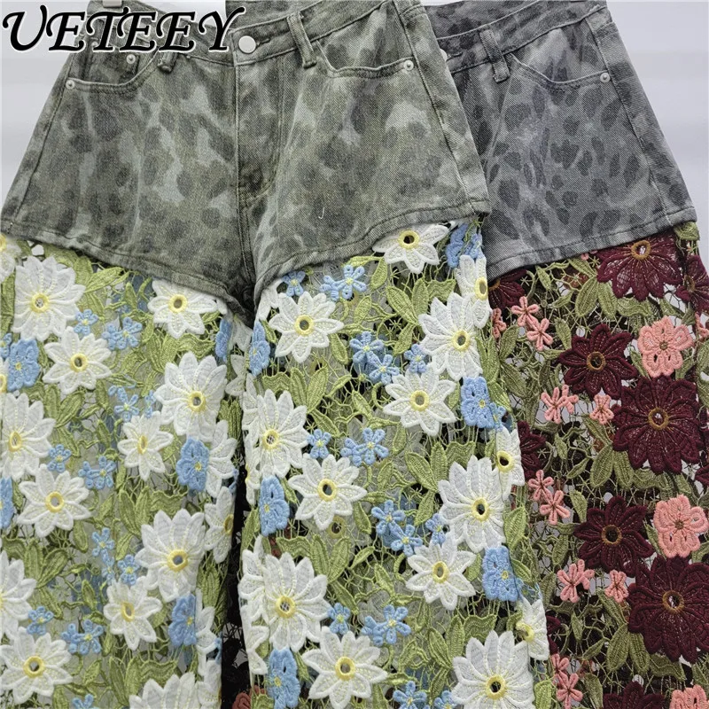 กางเกงยีนส์ทรงหลวมเอวสูง แต่งลูกไม้โครเชต์ลายดอกไม้ฉลุ  ลายเสือดาว  ตัดต่อสี  ทรงขาตรง สำหรับผู้หญิง