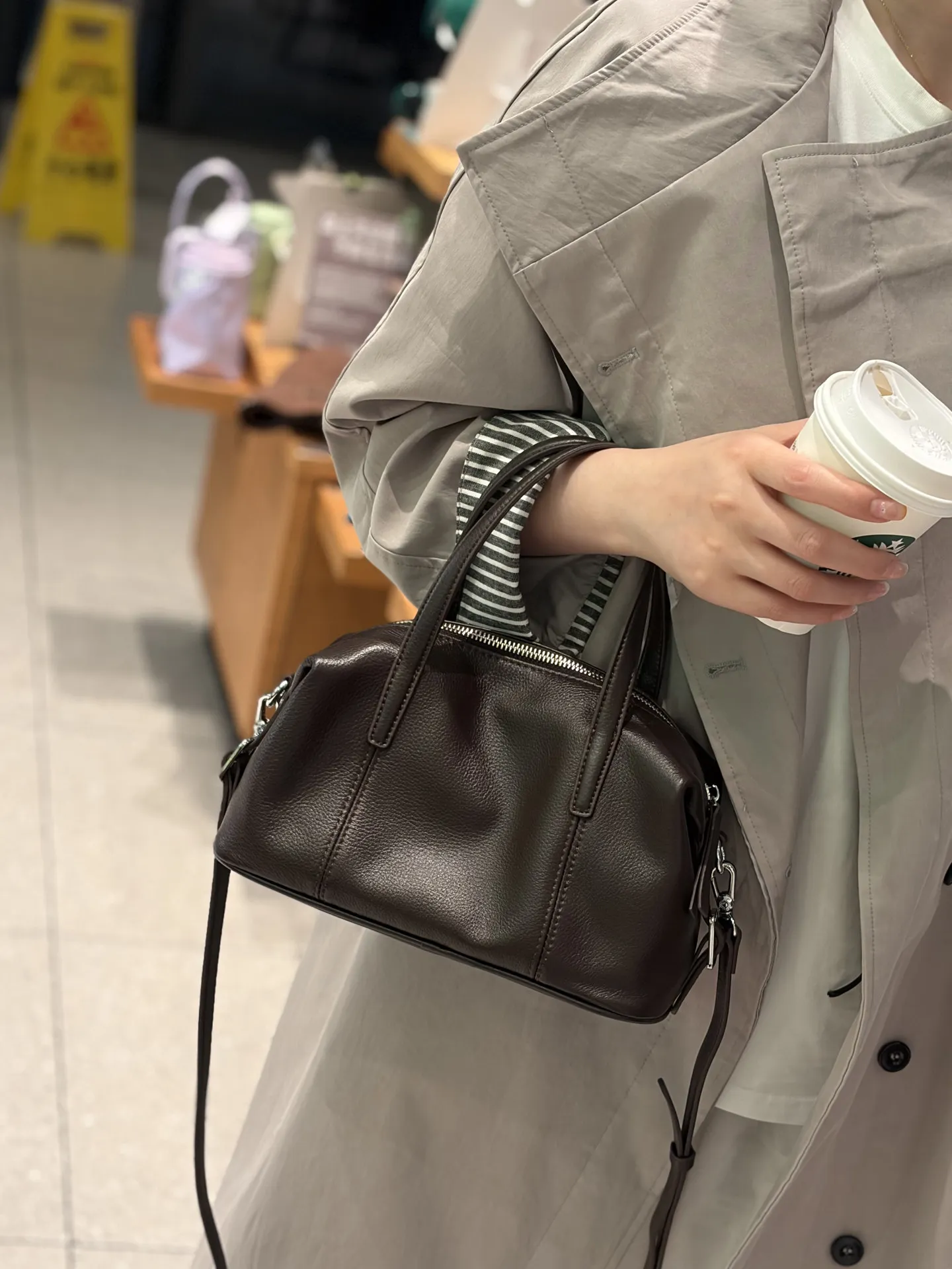 Niche Vintage Soft Slouchy Pillow Bag, Small Grain Top Grain Cowhide Hobo Boston Bowling Bag, Genuine Leather Crossbody Bag